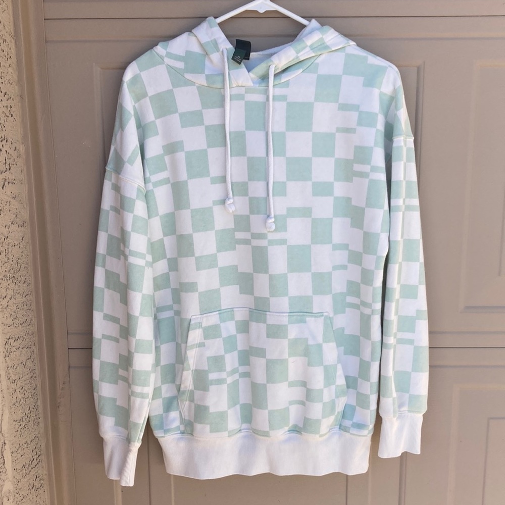 Wild fable woman’s xs Green and white checker hoodie White shirt
